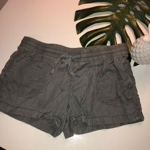 🐳 Vineyard Vines Drawstring Shorts -size Medium